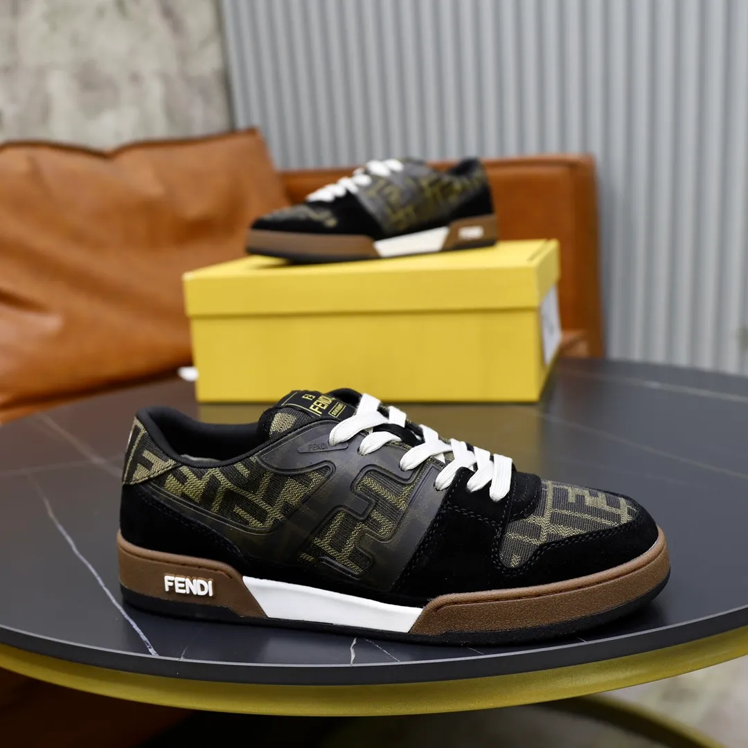 Ex-factory price: 580🔥Couple model (top original order) Brand: FENDI Size: 35-44 (customized for men 38 and 45) Grade: original order quality high version Material: imported original cowhide stitching➕ high-quality and comfortable lining original TPU lightweight non-slip outsole Style category: travel fashion casual shoes versatile trend